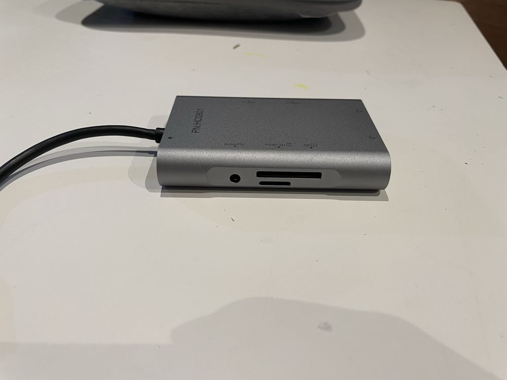 Adapter USB-C QGeeM HC0801