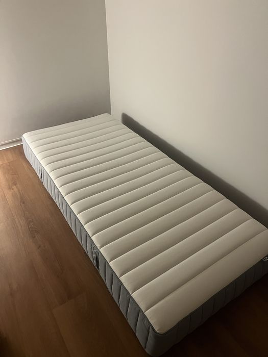 Colchão solteiro 90cm IKEA Valevåg