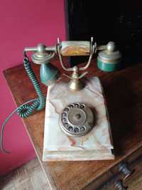 Telefone antigo em alabastro