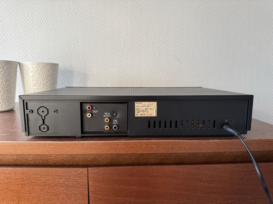 Odtwarzacz Philips CD 473   TDA1541A