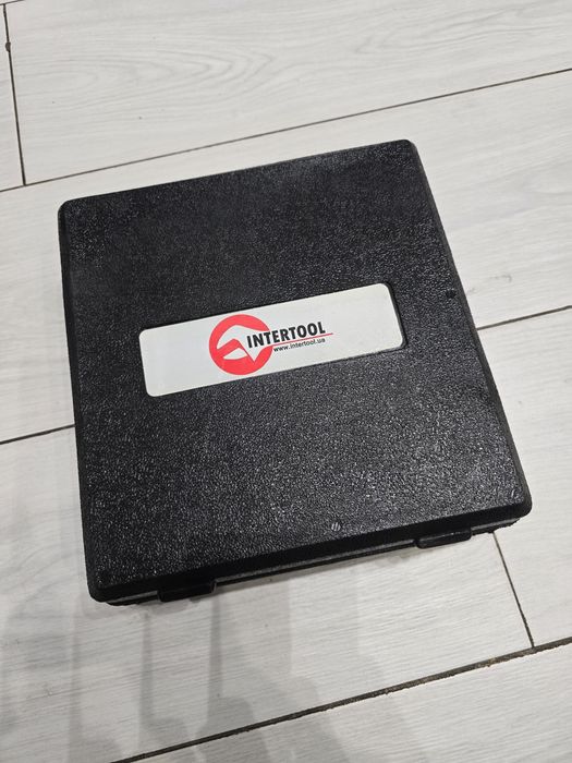 Гайковерт пневматичний у кейсі набір головок 17 1/2" INTERTOOL PT-1101