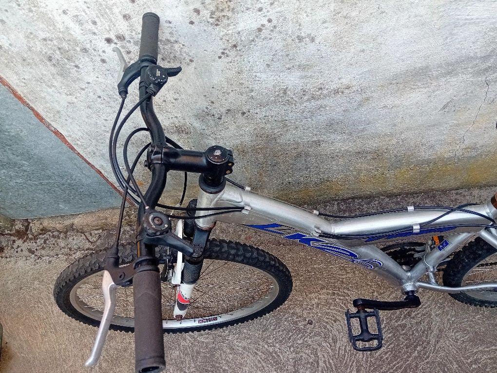 Bicicleta 26 alumínio