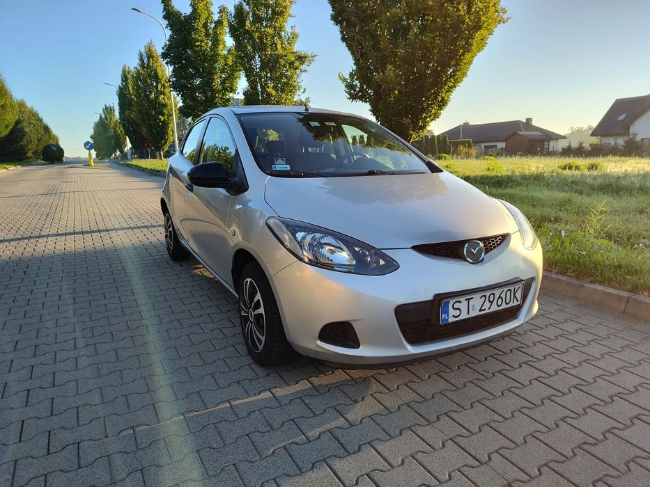 Mazda 2 Mazda 2 1,3 Benzyna 2009 Stan idealny