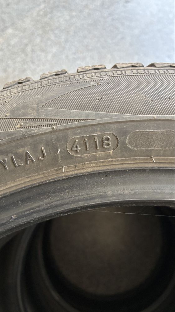 Komplet opon zimowych Nokian 195/50 R16 88H XL