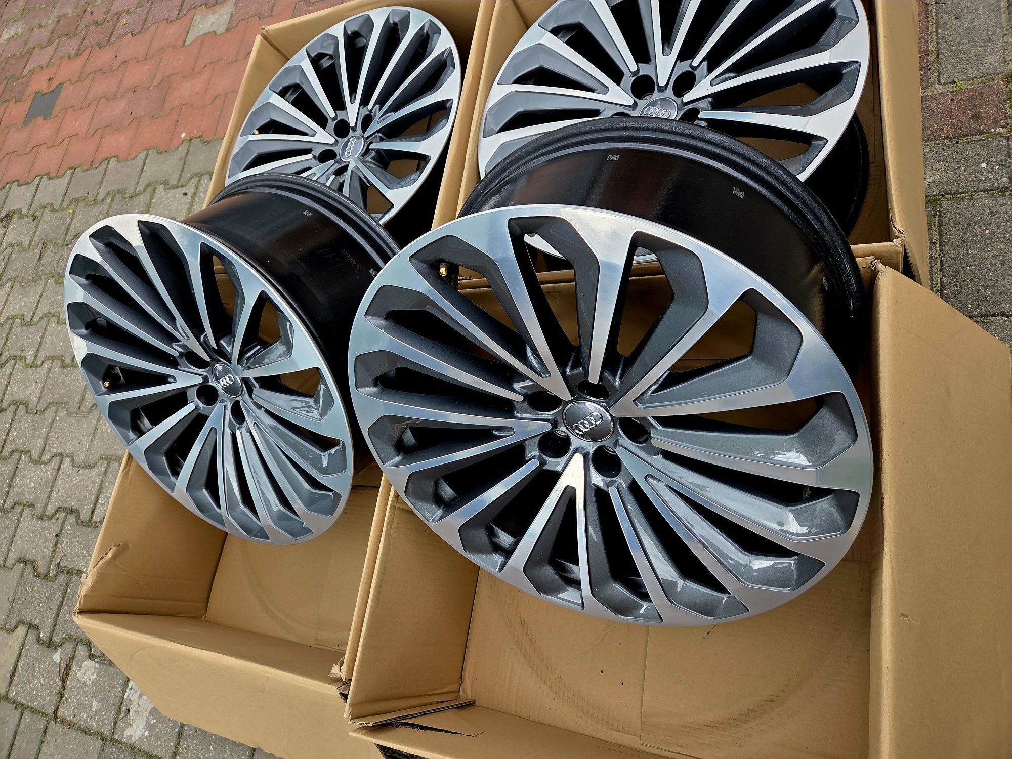Oryginalne felgi Audi 21 Audi Etron , A6 A7 A8 Bicolor