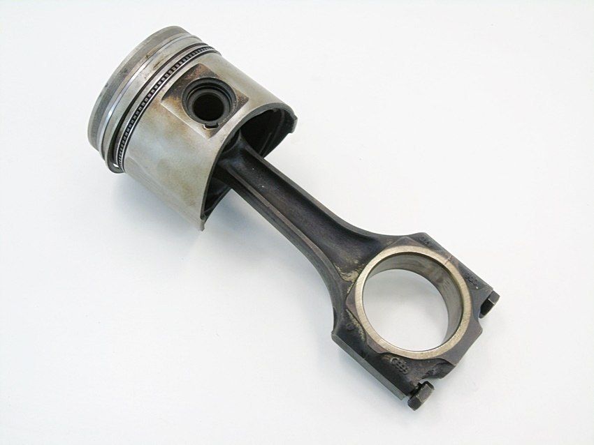 Tłok Korbowód 7926 Audi 100 C2 C3 1.9 B 10V Avant Sedan