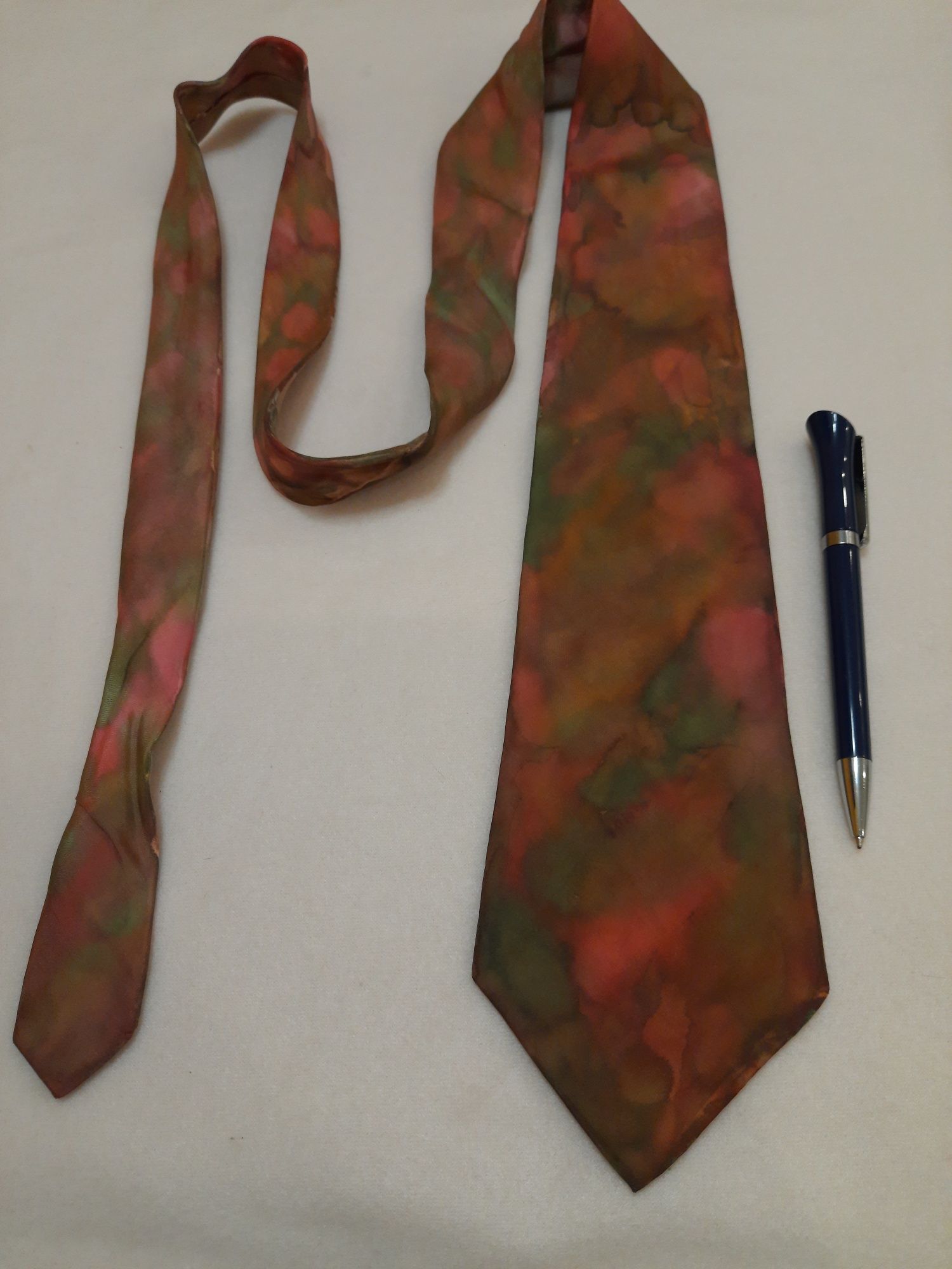 Krawat ręcznie malowany
