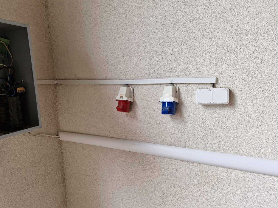 Сдам гараж 50м2, а/к ЗАРЕЧНЫЙ,ул.Героев Крут,12 МКР,- 5.5мх9м.х3.8 м