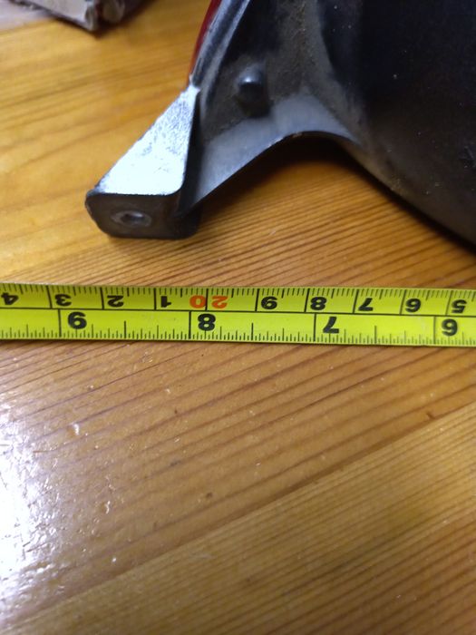 Lampa tylna do skutera Peugeot.