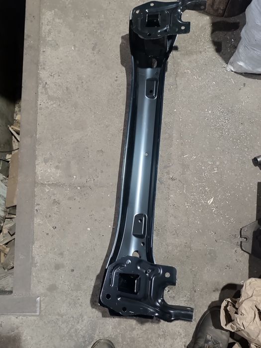 Усилитель бампера