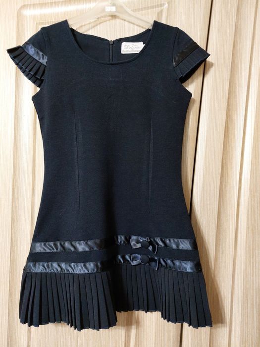 Сукня, святкова сукня, плаття на випускний, шкільний сарафан, форма