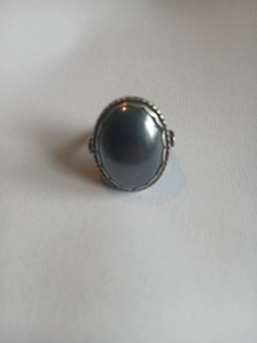 Pierścień srebrny 925 z hematytem. Unikat
