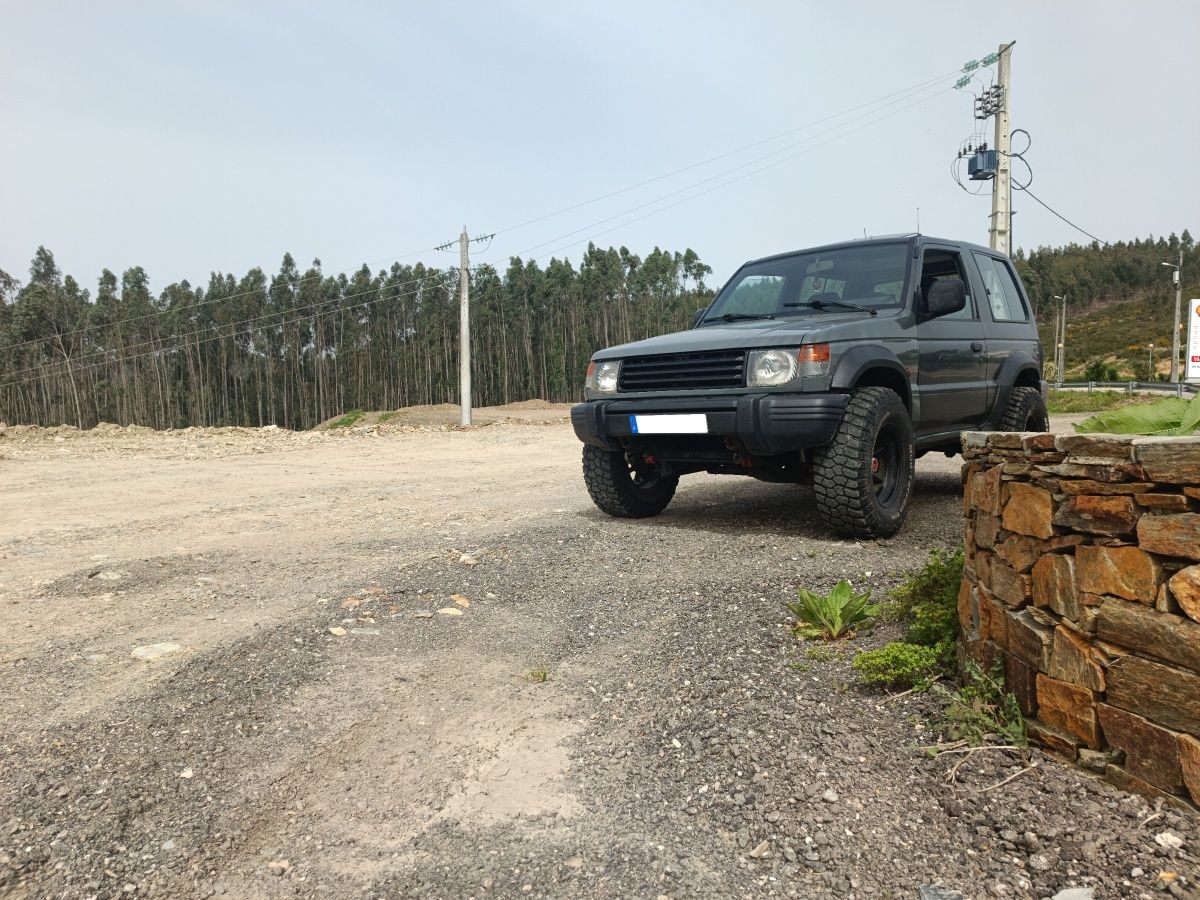 Mitsubishi Pajero 2.5 GL