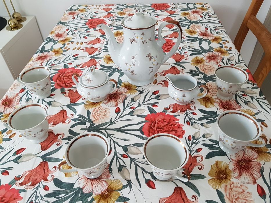 Porcelana filizanki czajnik cukiernica dzbanuszek na mleko zastawa