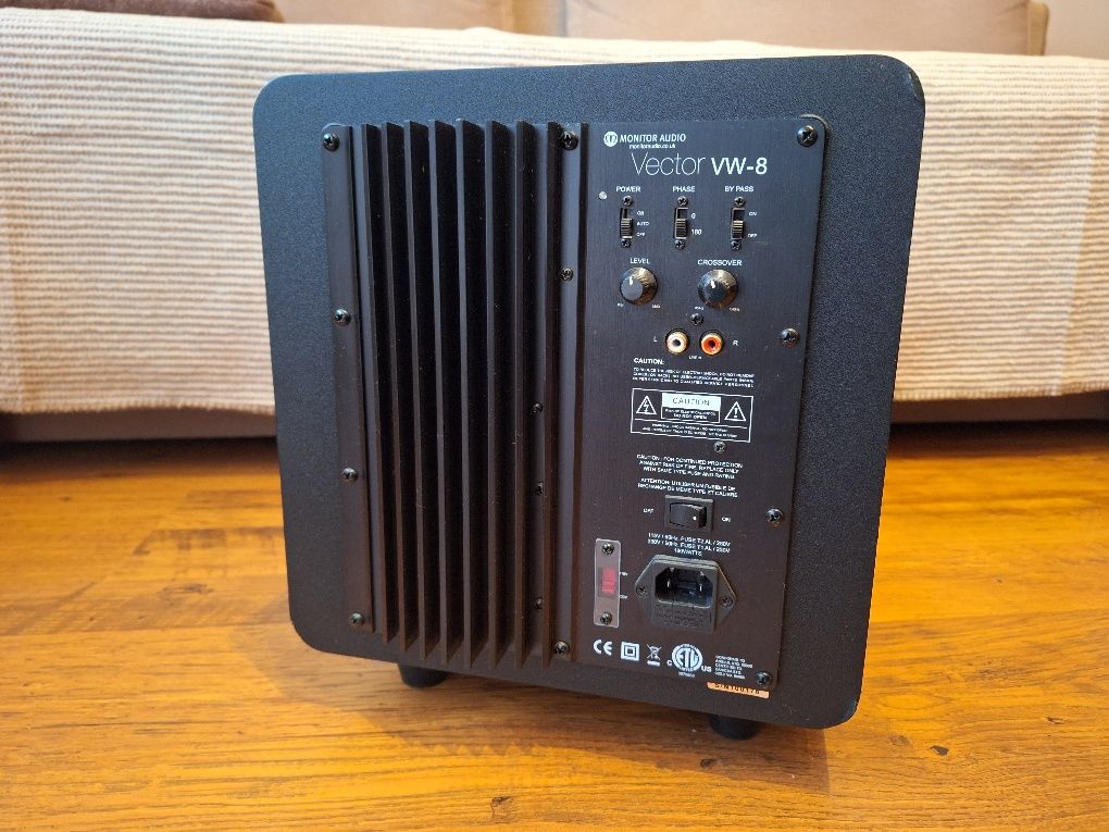 Monitor Audio Vector VW 8 сабвуфер