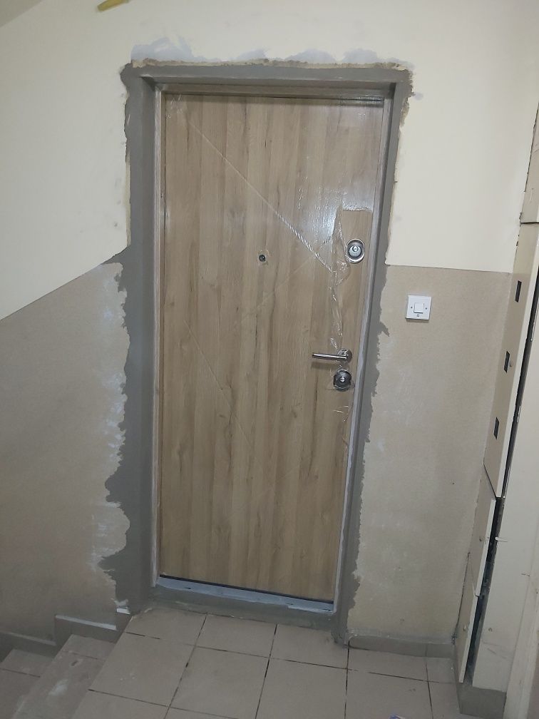 Regulacje i serwisy , montaz DRZWI I OKNA (PVC i ALUMINIUM)