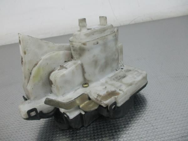 Fechadura / fecho porta trás direito VOLKSWAGEN Polo (6N)