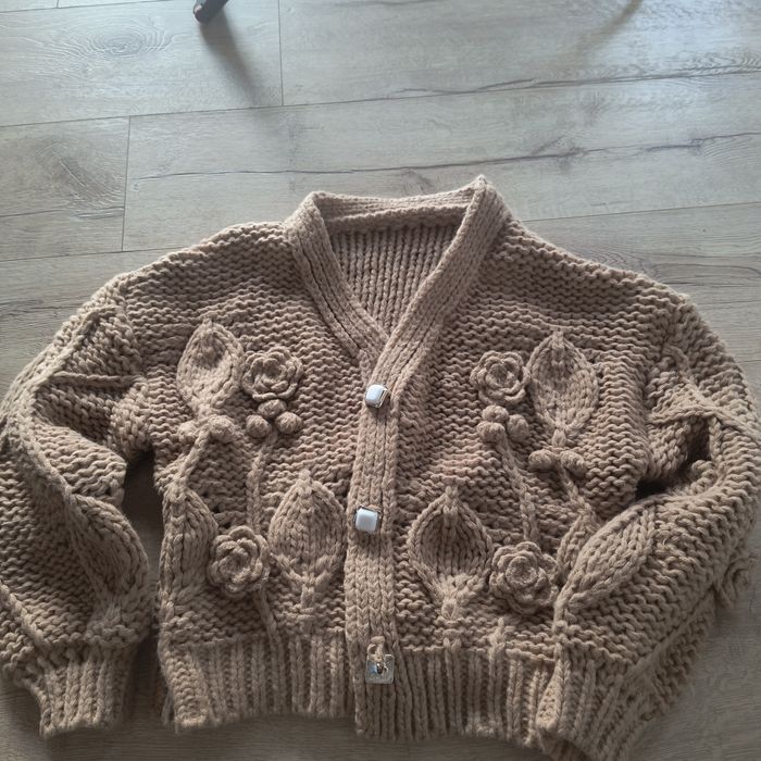 Sweter damski brązowy