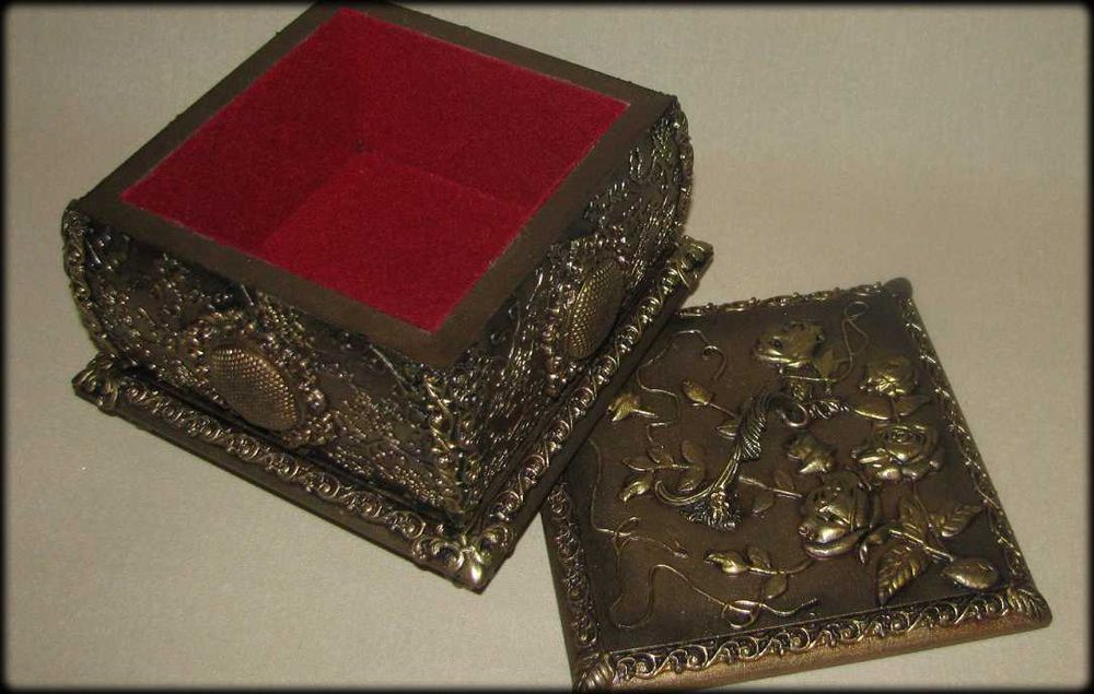 Szkatułka na drobiazgi