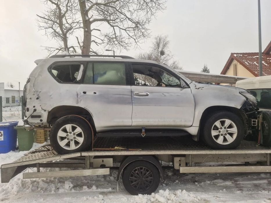 Toyota Land Cruiser auto krajowe salonowe 2021 disel