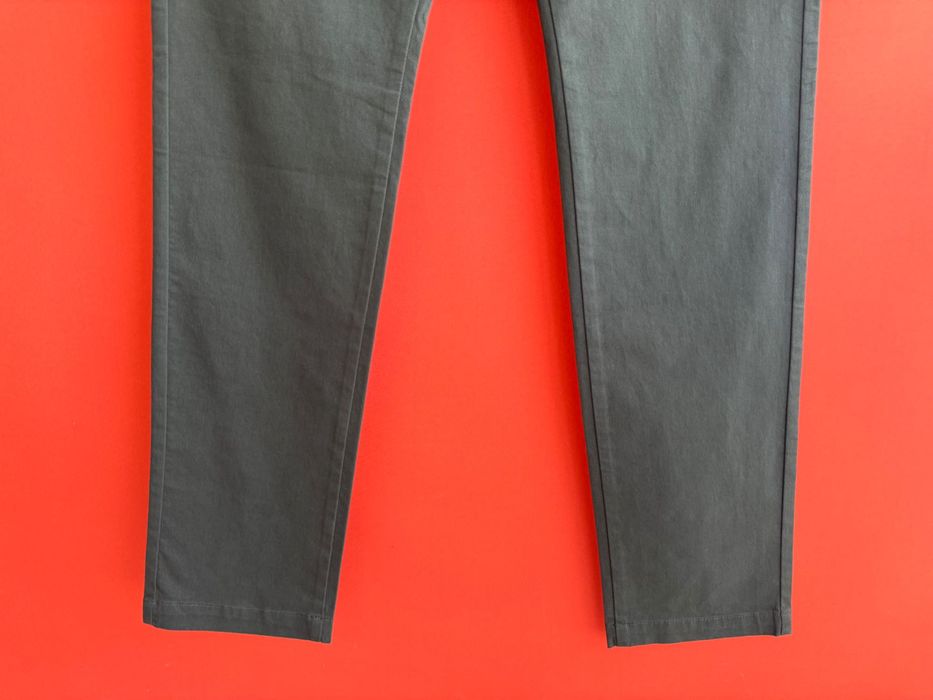 Uniqlo Оригінал чоловічі брюки штани чиноси розмір 34