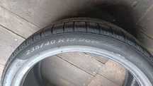 Продам резину Pirelli 235/40 R19 Зима