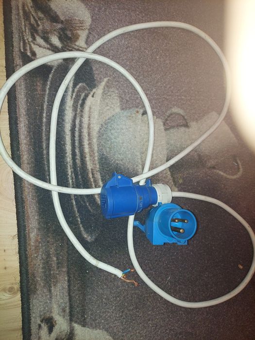 Przyłącze elektryczne do przyczepy kempingowej 16amperowe