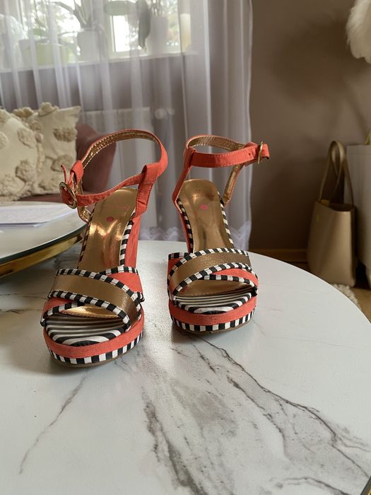 Buty różowe koturny sandały 37,5