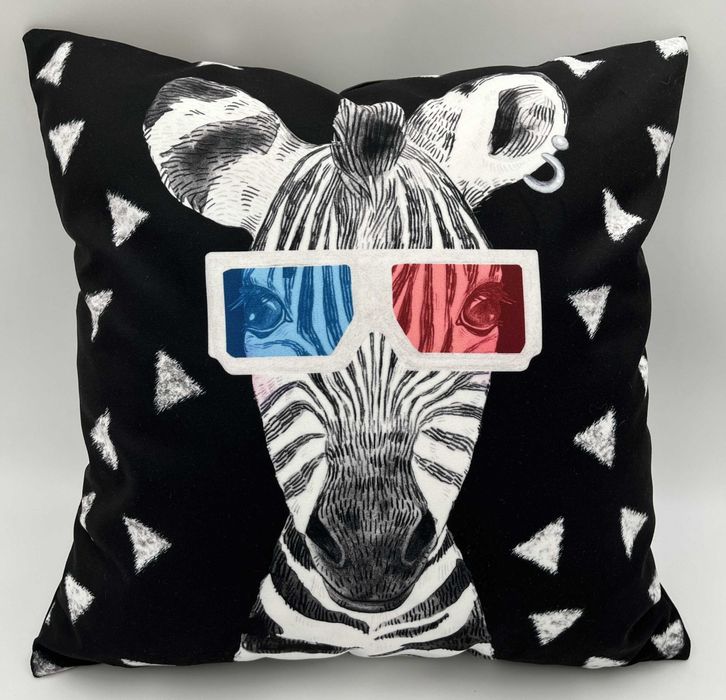 Poduszka dekoracyjna Żyrafa w okularach handmade POLSKA 45x45cm