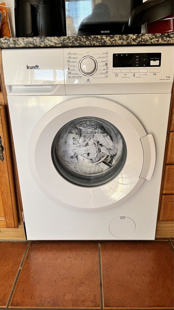 Maquina de lavar roupas