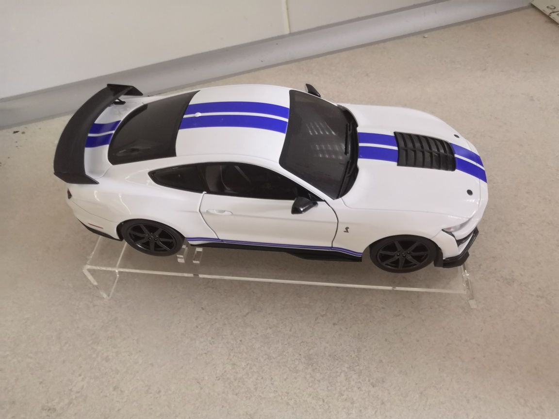Ford Mustang 2020 Solido