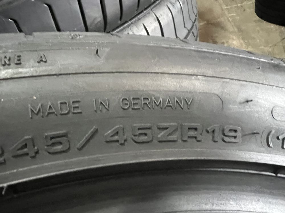 245/45/19 R19 Dunlop SP Sport Maxx RT2 4шт