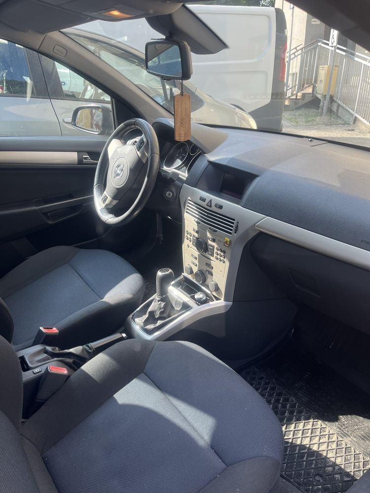 Opel Astra H, 2008rok, 1,7cdti.