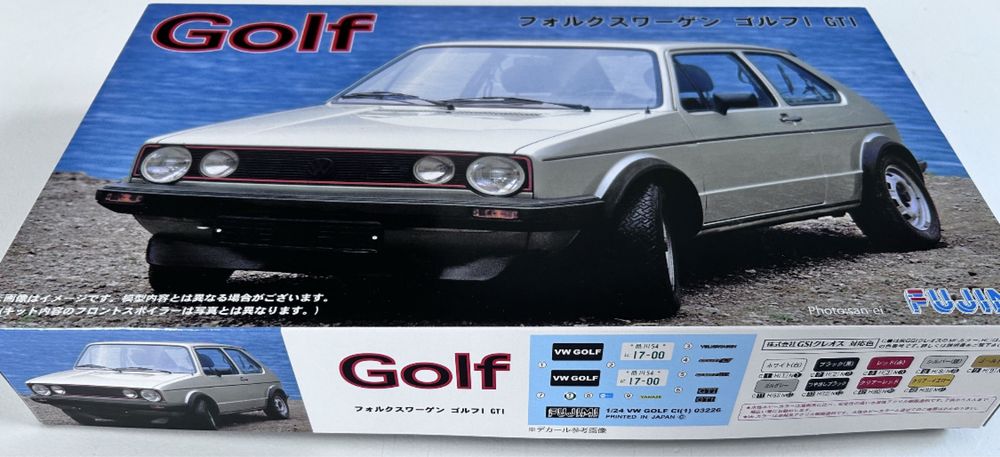 Samochód Volkswagen Golf GTI model do sklejanis Fujimi 126814