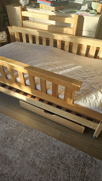 Oddam łóżko piętrowe 3 osobowe