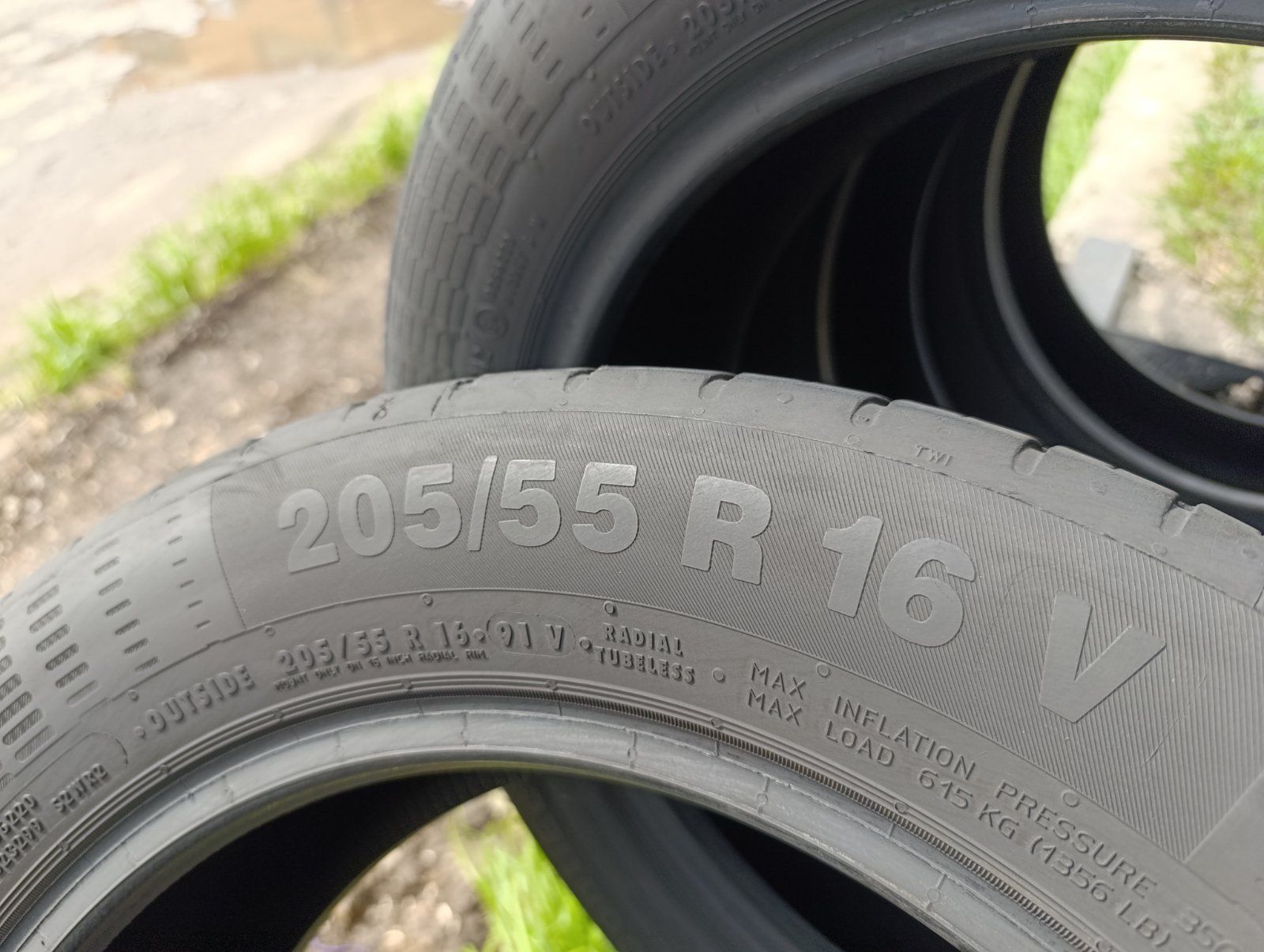 Комплект літніх шин Continental 205/55 R16
