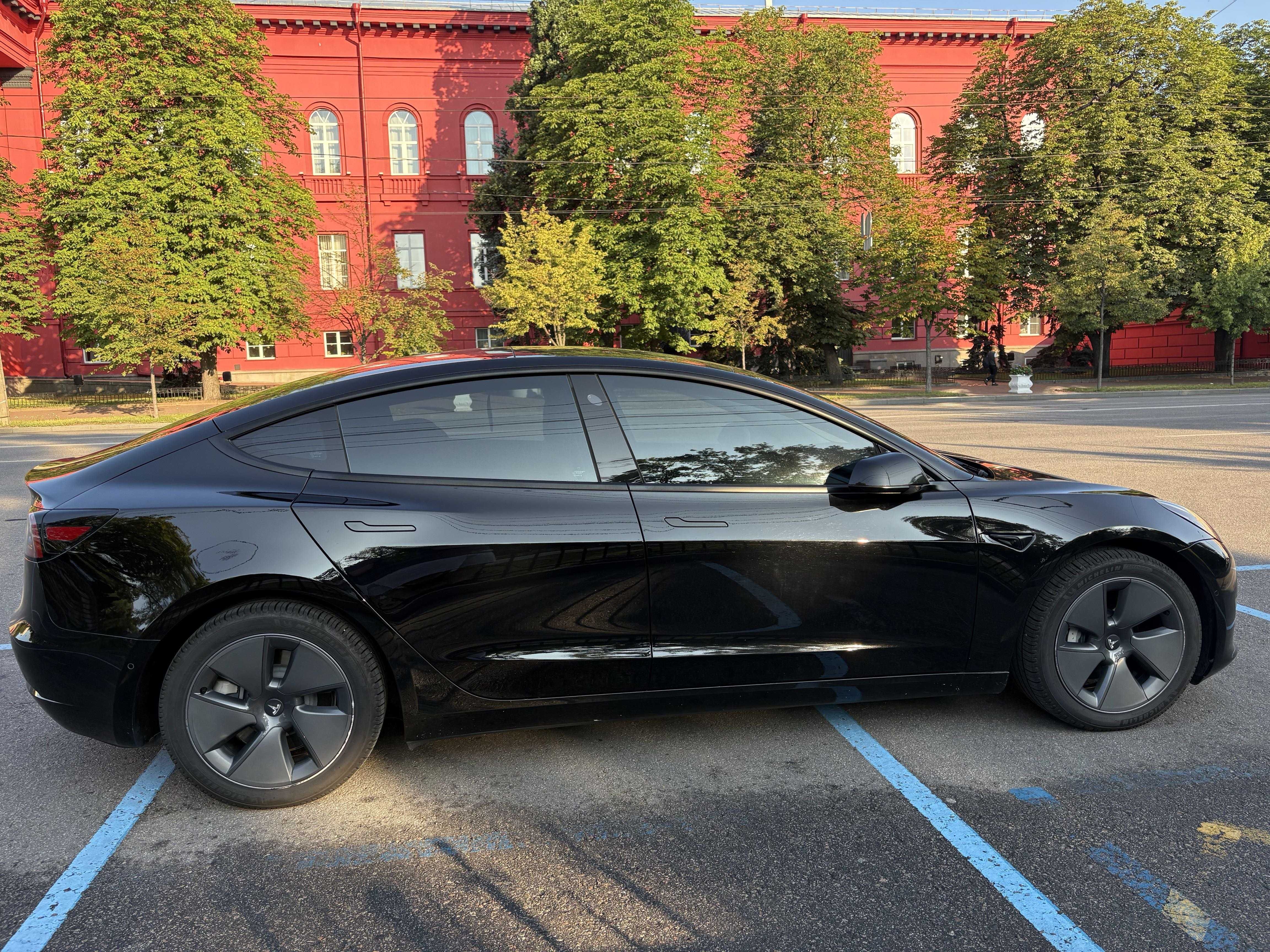 Tesla Model 3 Long Range Dual Motor AWD 2022 року