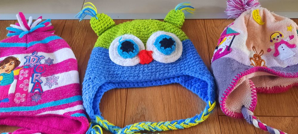 Czapki ciepłe zimowe dla dziewczynki 3-6 lat H&M HandMade Dora i inne