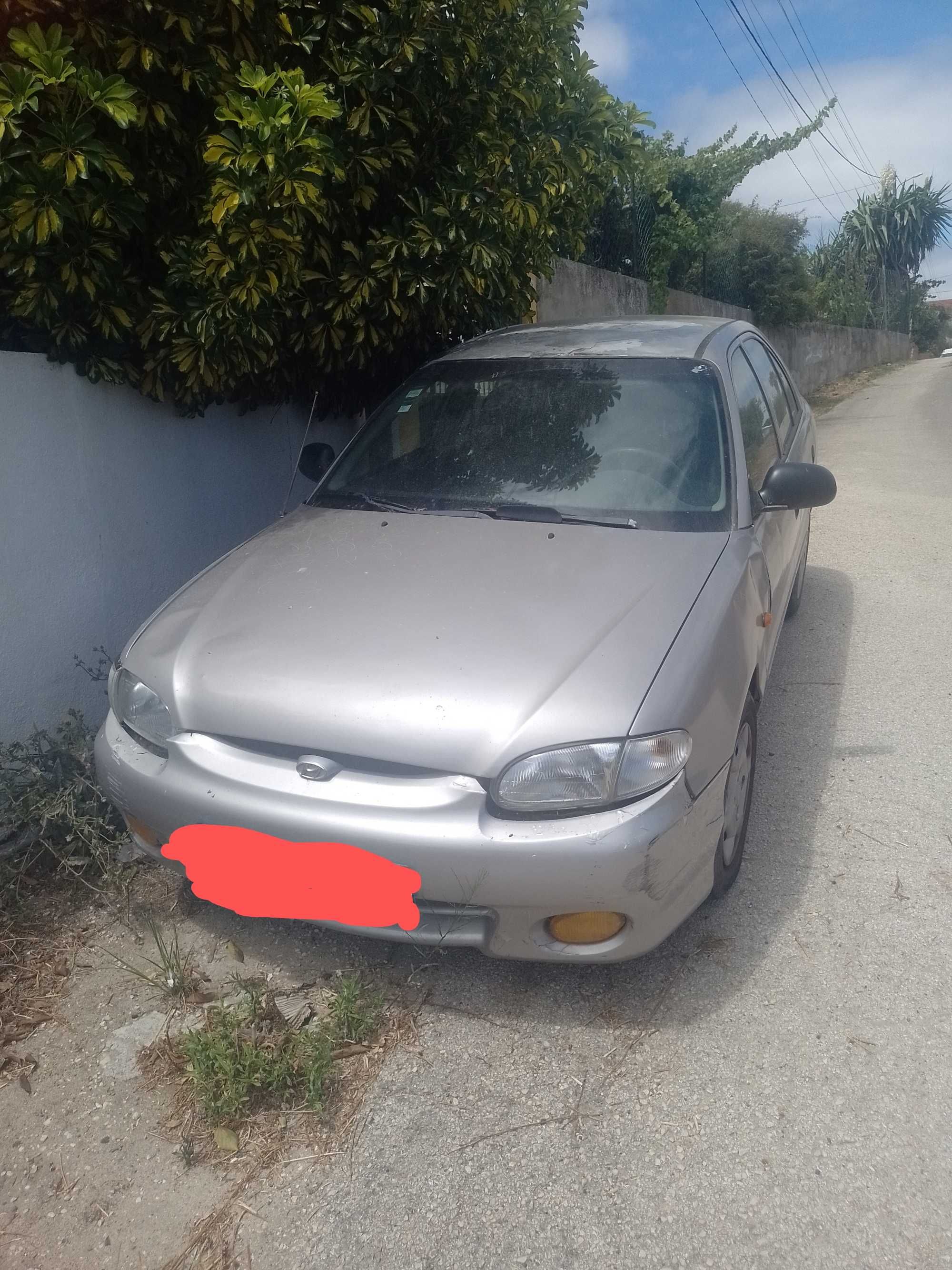 Vende-se carro Hyundai para peça