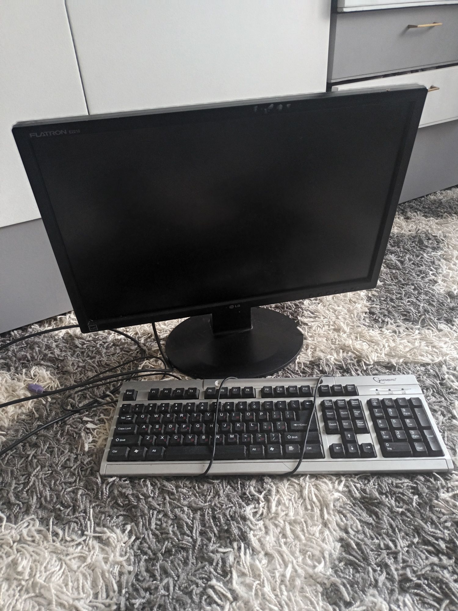 Продам повноцінний компютер LG.