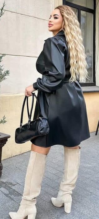 Платья з матової еко-шкіри великого розміру