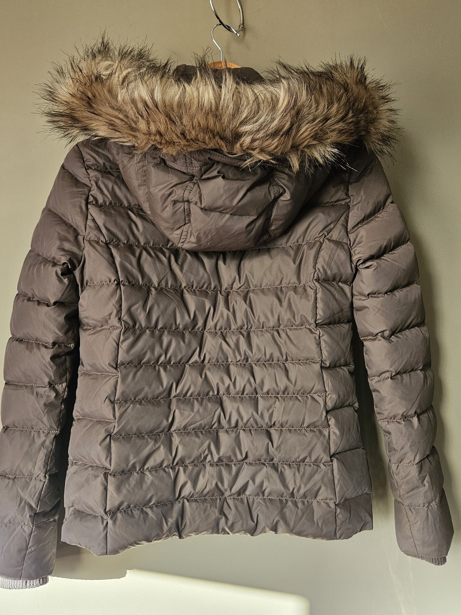 Tommy Hilfiger kurtka puchowa XS