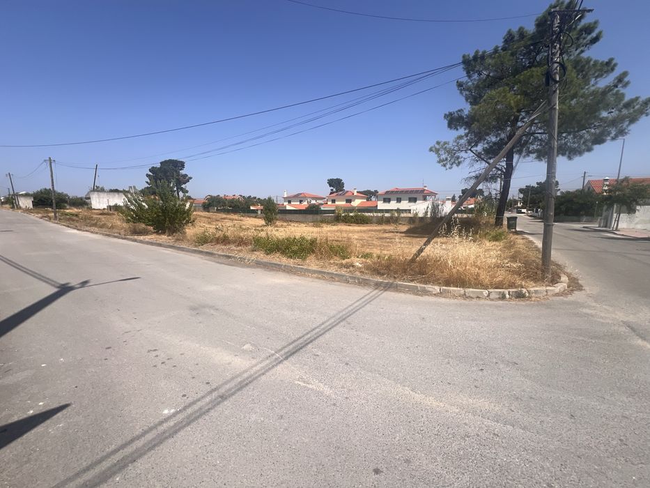 Terreno Urbano para Construção – Brejos de Azeitão - 2440m2