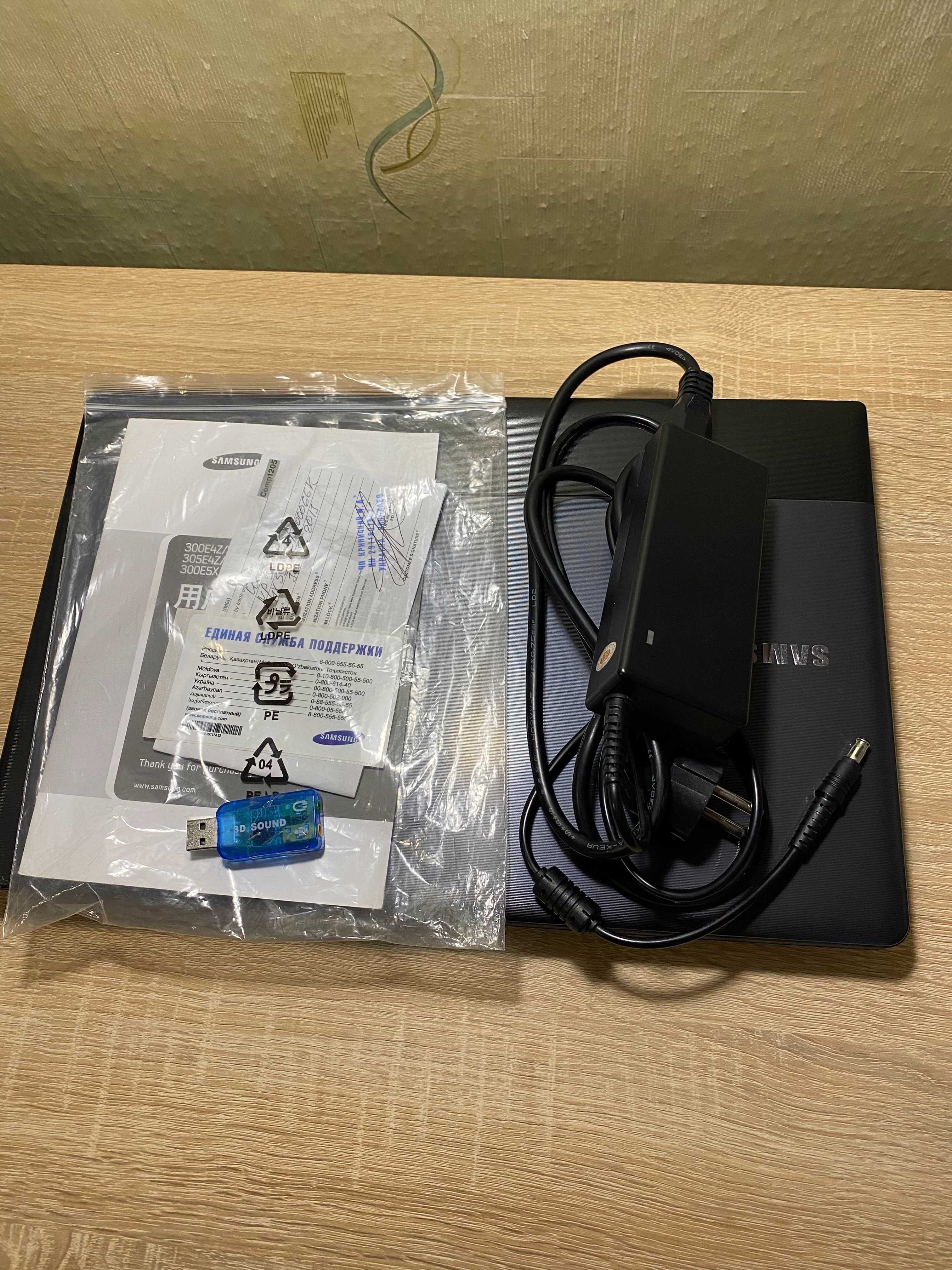 Ноутбук Samsung NP300e5x
