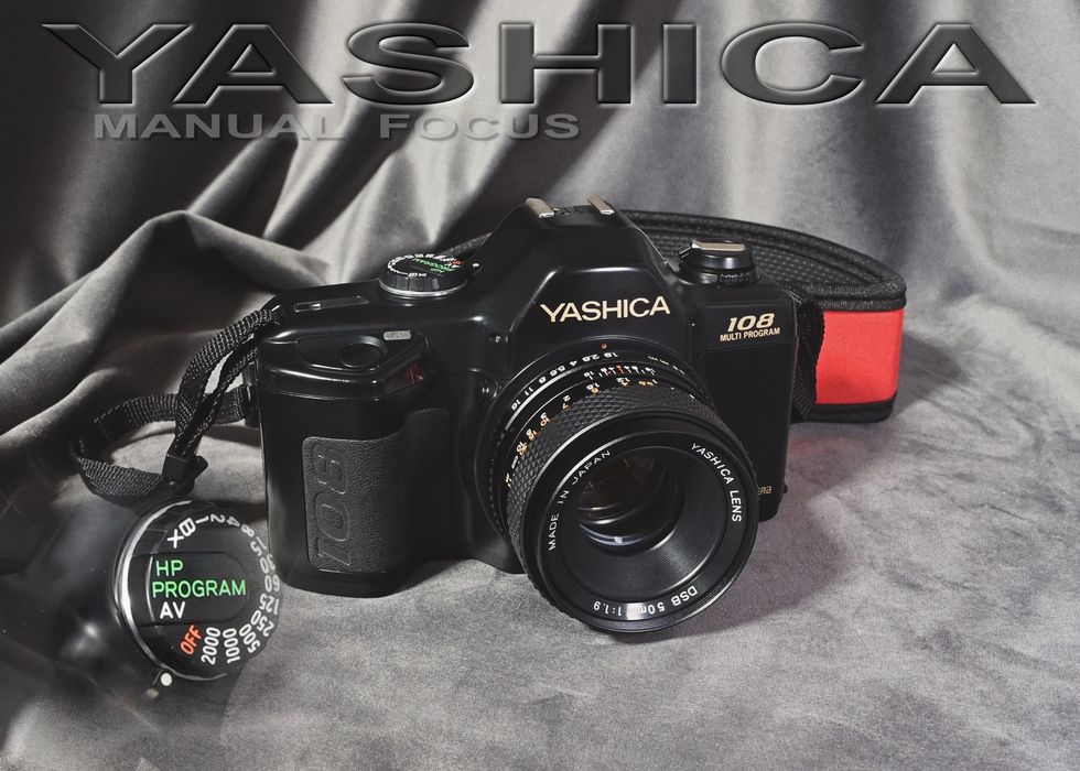 Manualny fokus YASHICA 108 1.9/50mm plus pasek i baterie