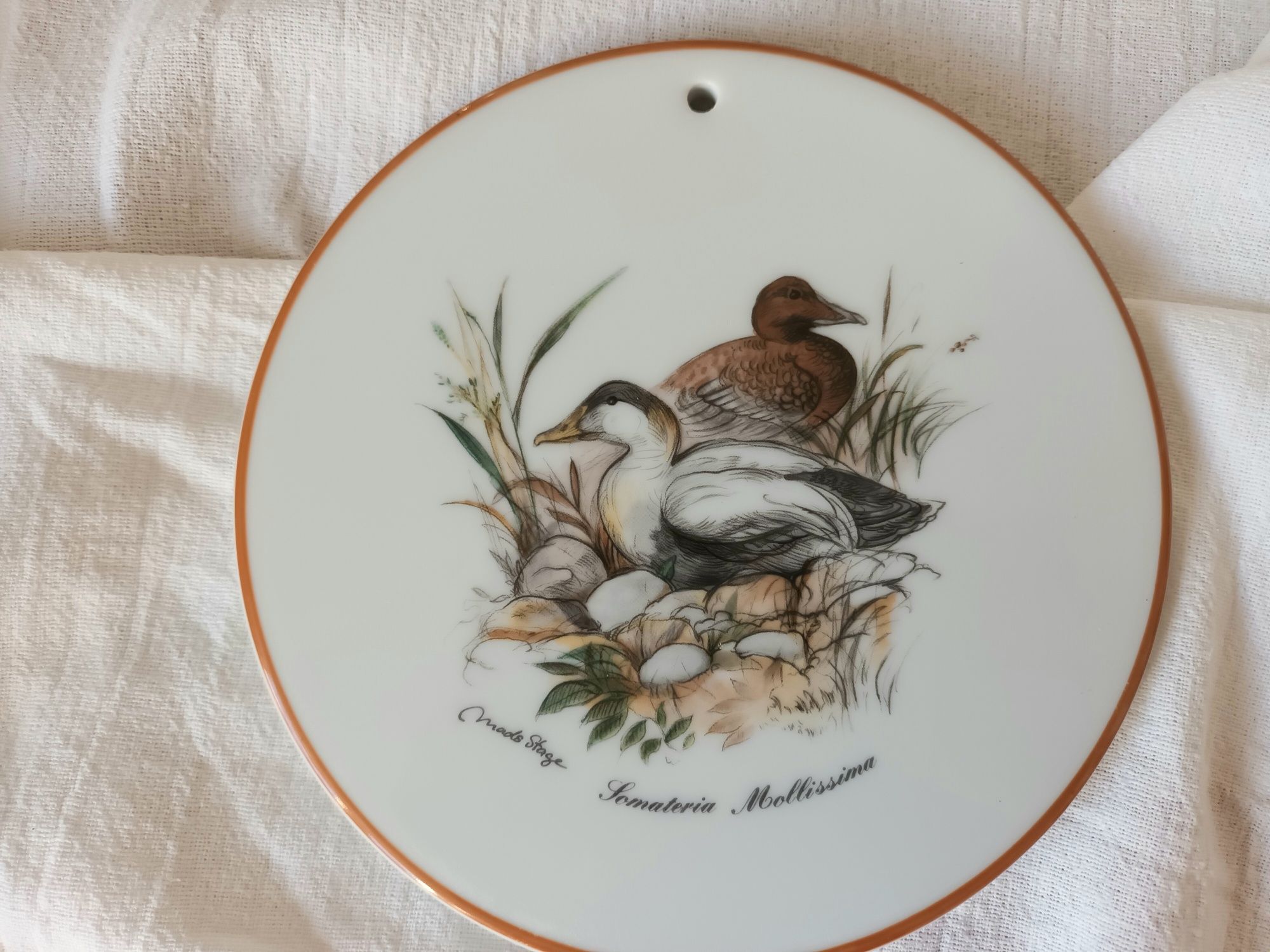 Ceramiczny dekory naścienny z motywem kaczek