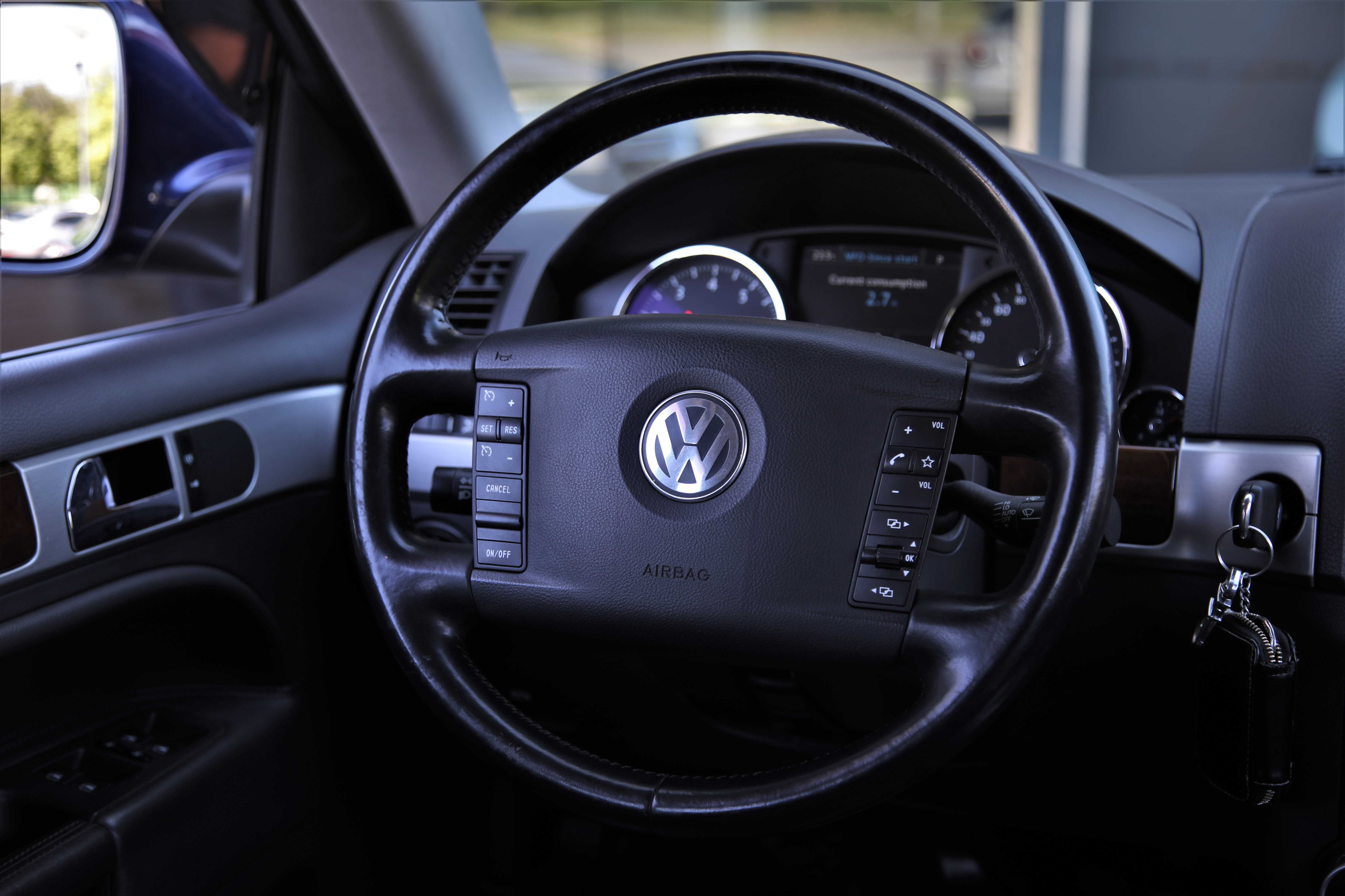 Volkswagen Touareg 2009 року