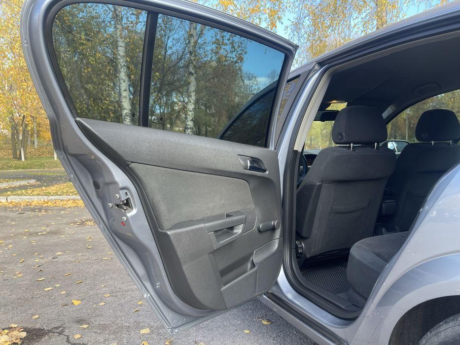 Opel Astra h 1.8 автомат