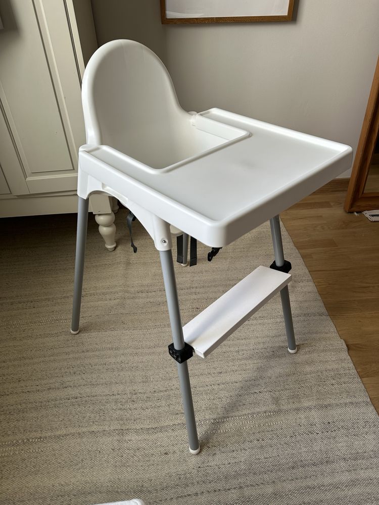 Krzesełko do karmienia dziecka niemowlaka ikea białe z podnóżkiem