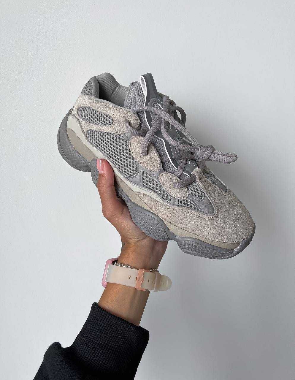 Розпродаж sale жіночі кросівки Adidas Yeezy Boost 500